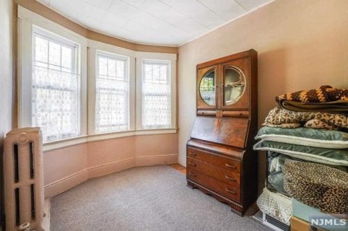 181 Cedar St, Ridgefield Park NJ  07660-1803 exterior