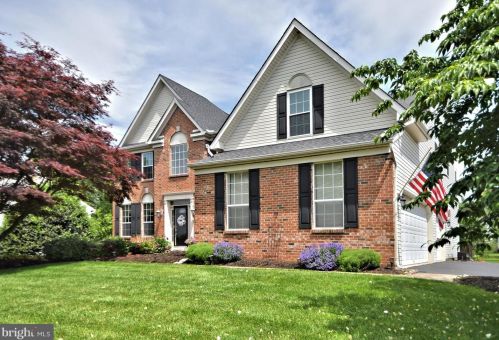 2253 Locust Dr, Lansdale, PA 19446-5885
