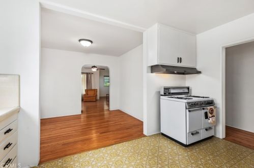 1427 Garfield Ave, Glendale CA 91205-3813 exterior