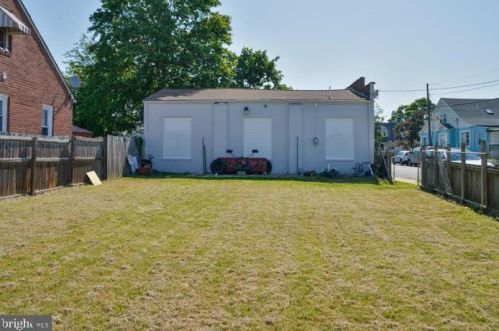 77 Fitzrandolph Ave, Trenton NJ 08610-6524 exterior