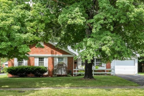 1903 Port Royal Ct, Lexington, KY 40504-2262