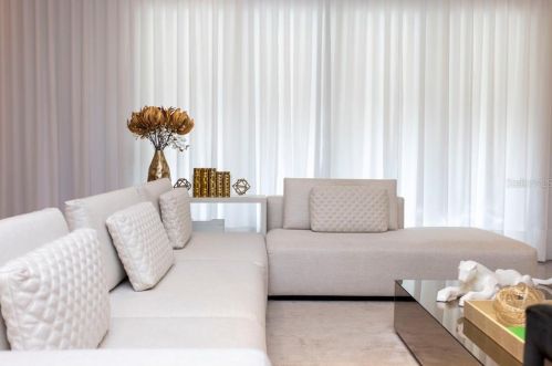 8035 Chilton Dr, Orlando FL 32836 exterior