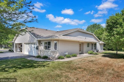 708 Overlook Ct, Saint Croix Falls, WI 54024-9198