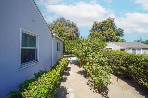 717 El Terino Ave, Modesto CA  95350-5630 exterior