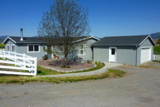 323 Calamity Ln, Montague, CA 96064-9356