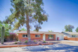 8557 Avalon Dr, Scottsdale, AZ 85251-7305