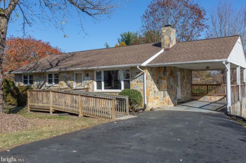 712 Culpeper St, Fredericksburg, VA 22405-3319