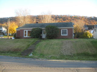 110 Market St, Trevorton, PA 17881-1610