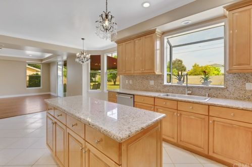 6022 Oak Ave, Temple City CA  91780-2029 exterior