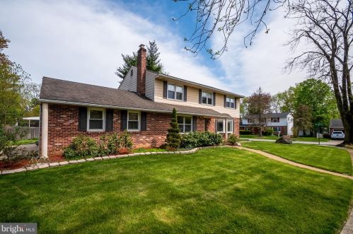 2701 Benson Cir, Wilmington, DE 19810-3201
