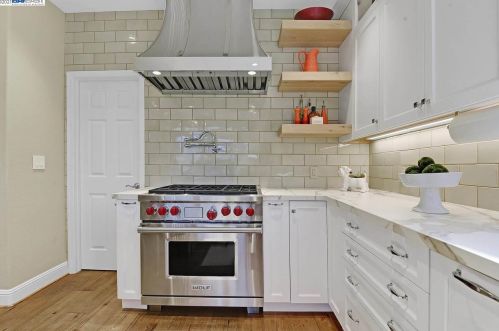 10890 Inspiration Cir, Pleasanton CA 94568-5560 exterior