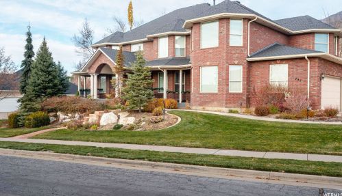 797 Mahogany Dr, West Kaysville, UT 84037-4407