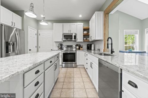 5936 Sunlight Mountain Rd, Spotsylvania VA  22553-4477 exterior