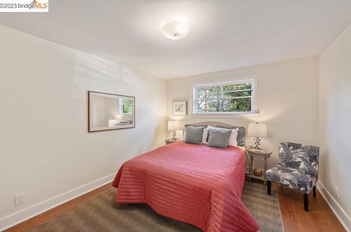 2122 Sacramento St, Berkeley CA  94702-1905 exterior