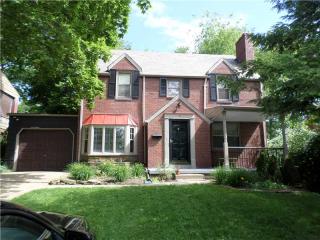 14 Perry Ln, Pittsburgh, PA 15229-1124