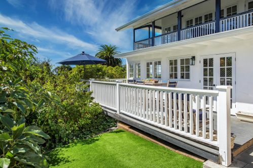 871 Deerpath Rd, Santa Barbara CA  93108-1800 exterior