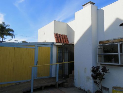 4726 Kensington Dr, San Diego, CA 92116-2510