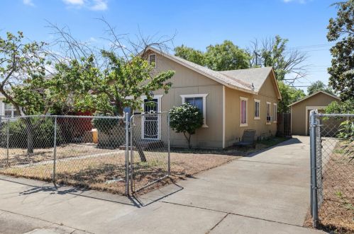 210 Cherry St, Lodi, CA 95240-4804