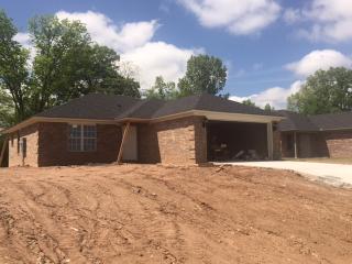 615 Shiloh Dr, Conway, AR 72032-8985