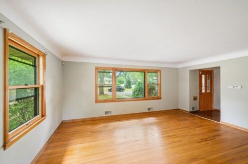 1351 Cherokee Ave, Saint Paul, MN 55118-2005
