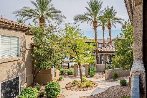 3236 Chandler Blvd, Phoenix AZ  85048-7207 exterior