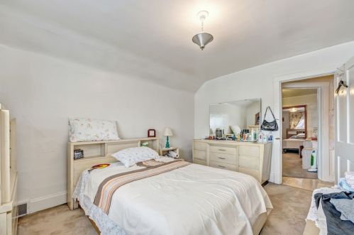 432 Melrose Ave, Ambridge PA 15003-2404 exterior