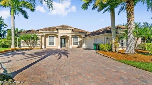5116 Royal Paddock Way, Merritt Island, FL 32953-7541