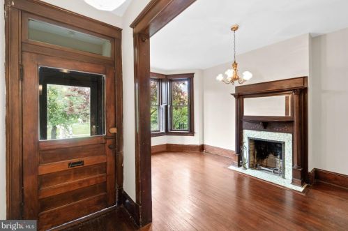 1226 Fairmont St, Washington, DC 20009-5322