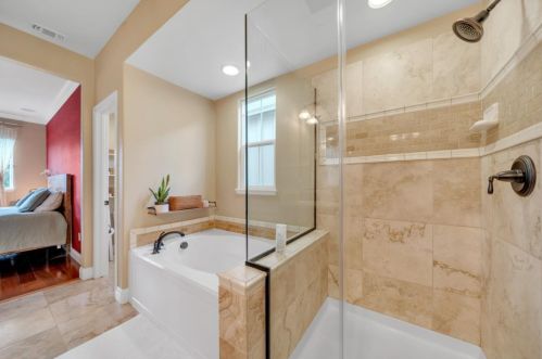 129 Azalea Dr, Mountain View CA  94041-1380 exterior