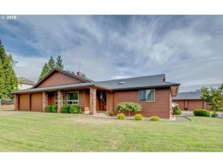 580 7th St, Dundee, OR 97115-9500