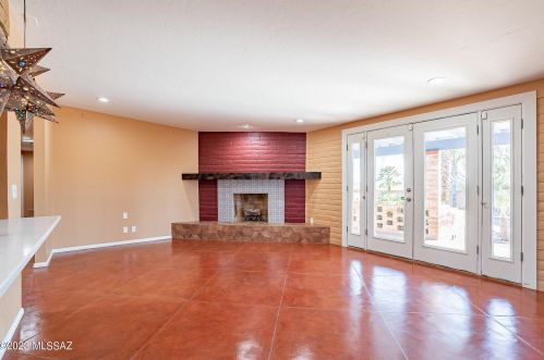 4305 Avenida Del Cazador, Tucson AZ  85718-7065 exterior