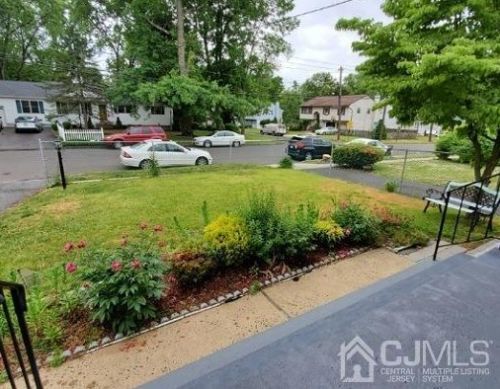 784 Ctr St, Green Brook NJ  08812-1510 exterior