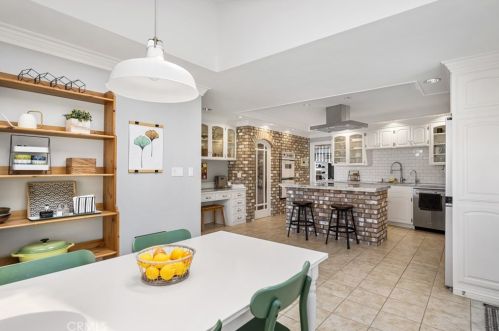 11389 Orange Park Blvd, Orange CA  92869-2118 exterior