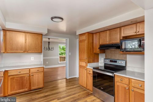 14260 Rehobeth Church Rd, Lovettsville VA  20180-3218 exterior