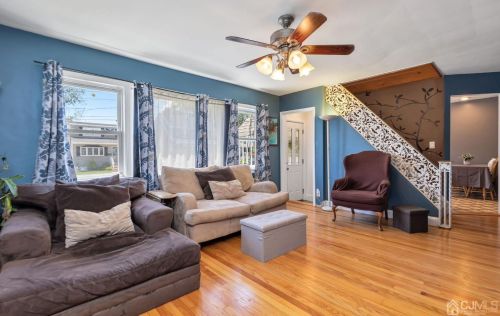 180 Grenville St, Woodbridge NJ  07095-1834 exterior