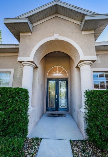 2506 Wood Pointe Dr, Tarpon Springs, FL 34691-7802
