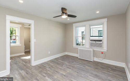 17 Ridgeway Ave, Manor PA  19036-1923 exterior