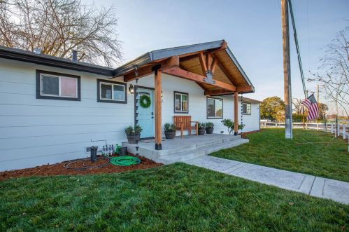 247 Rafael Dr, Elverta, CA 95626-9550