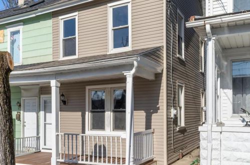 46 Dowell St, Slatington PA  18080-1409 exterior