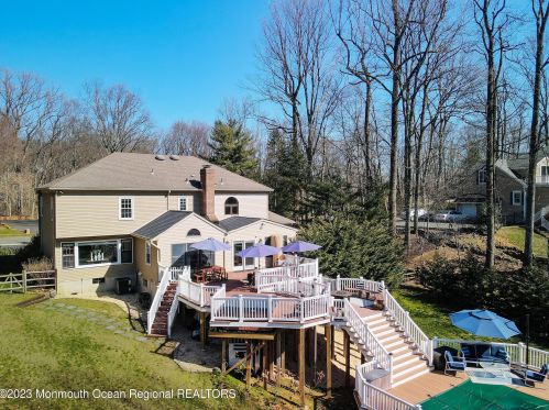 162 Borden Rd, Middletown NJ  07748-3050 exterior