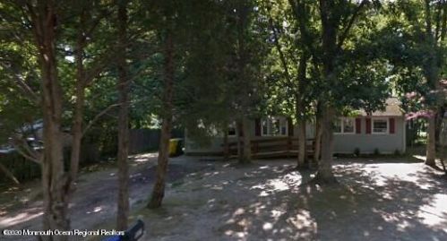 1307 Marshall St, Lakewood, NJ 08701-6032