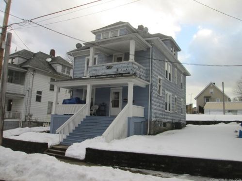 23 Nichols St, Ansonia, CT 06401-1106