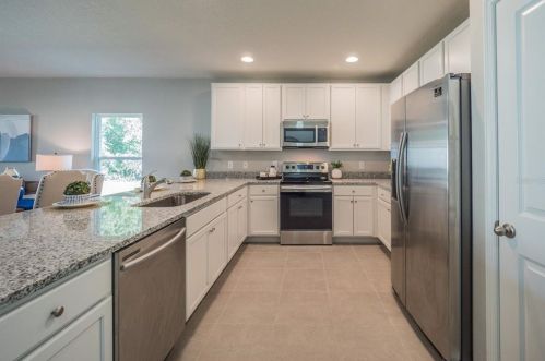 956 Derbyshire Dr, Kissimmee FL  34758-3120 exterior