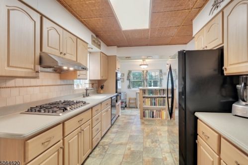 17 Glenwood Ave, Bloomfield NJ  07003-2201 exterior