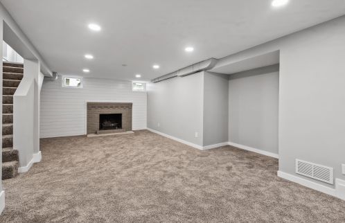 5637 Washburn Ave, Minneapolis MN  55410-2634 exterior