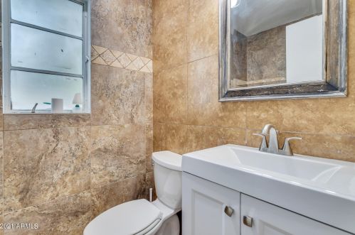 2941 19th Ave, Phoenix AZ  85015-6005 exterior