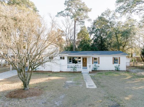 2706 Bull St, Beaufort, SC 29902-5306