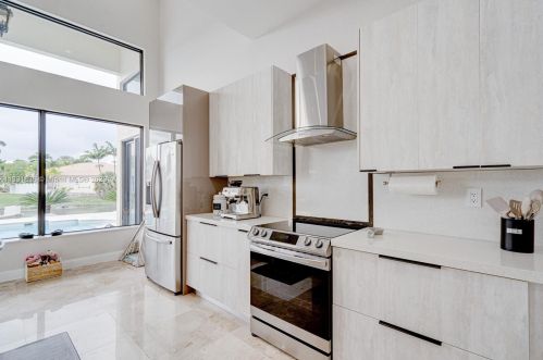 3586 143rd Ave, Hollywood FL  33027-4704 exterior