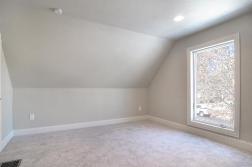 892 Bayard Ave, Saint Paul MN 55102-4002 exterior