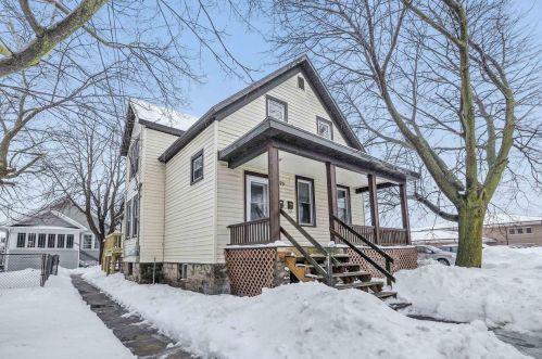 1079 Shawano Ave, Green Bay, WI 54303-3062